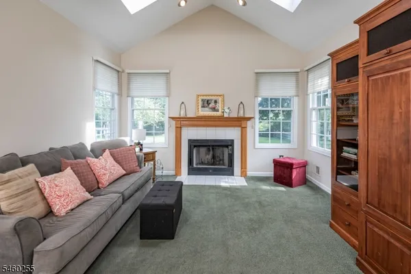 163 MATTHEWS FARM RD