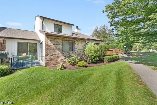 250 RIDGEDALE AVE 3