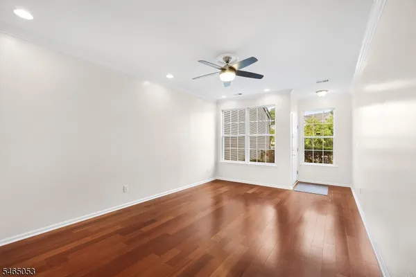 99 WARWICK RD
