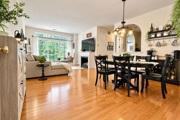 255 WINDMILL CT