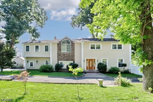61 INTERVALE RD