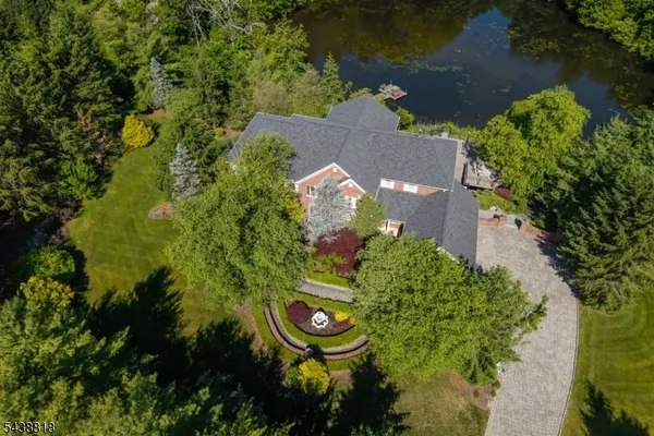 60 MORGAN DR