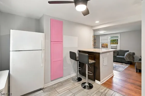 1705 WOOD AVE C2