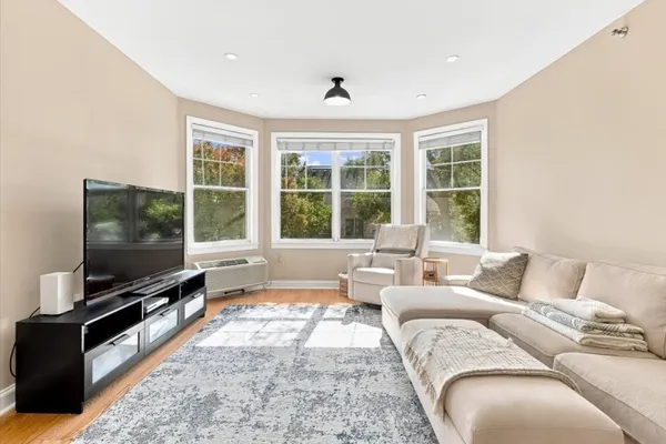 40 CONSTITUTION WAY 201