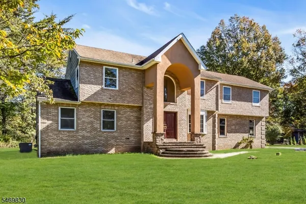 79 CHERRY BROOK DR
