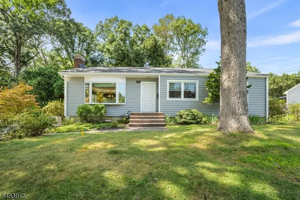 47 FERNCLIFF RD