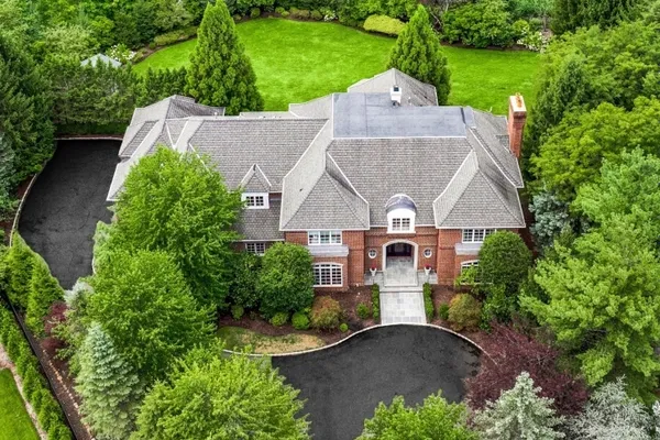 14 GRASMERE CT