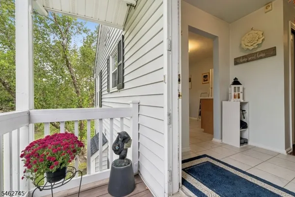 250 NUTHATCH CT