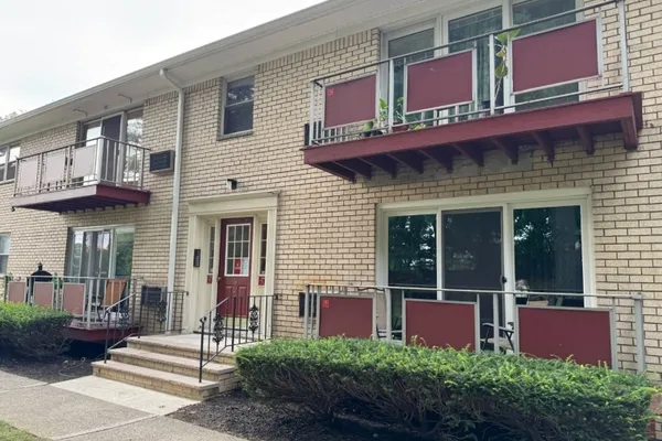 326 HOOVER AVE 80
