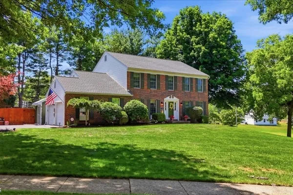 30 GLEN EAGLES RD