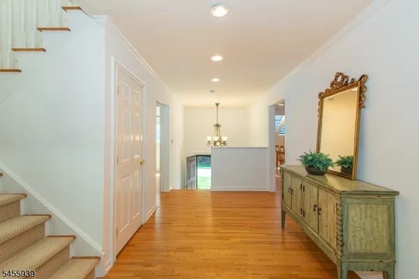 31 LOCKLEY CT