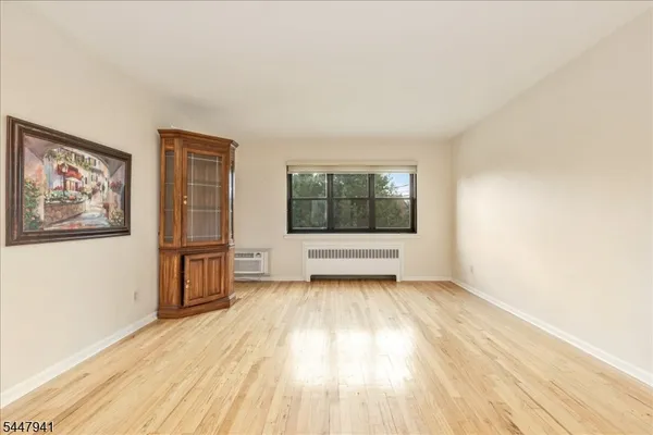 39 SANDRA CIR 1