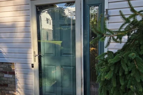 9 MILDRED AVE