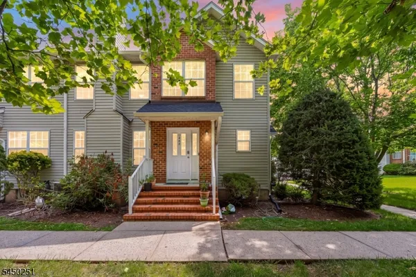 262 RETTA CT