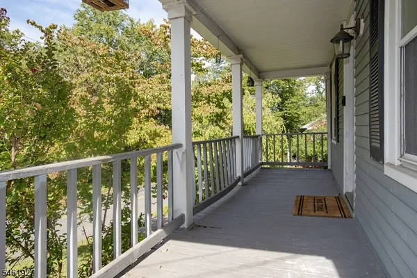 67 MINE HILL RD