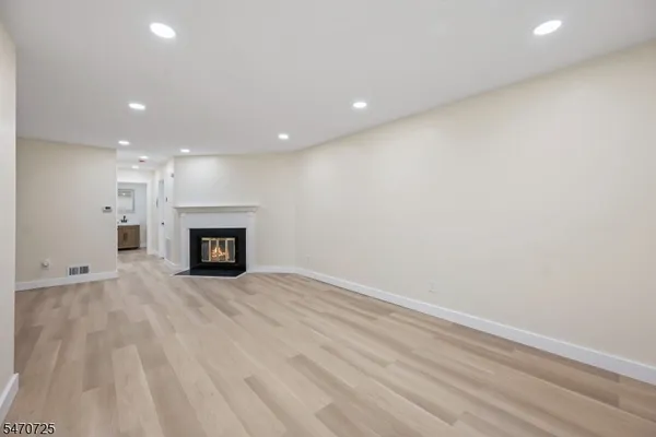 2332 OLD STONE MILL DR