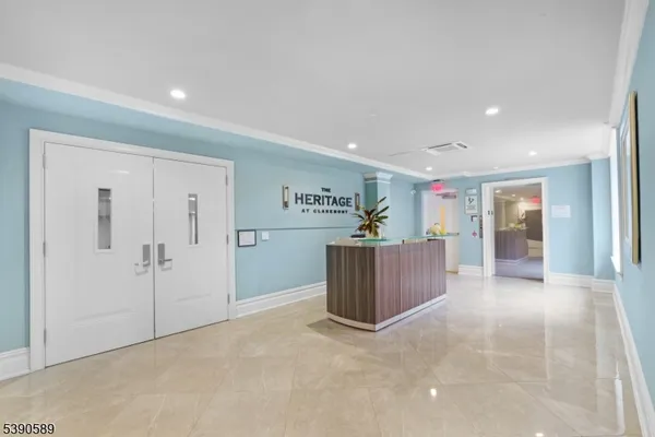 80 CLAREMONT RD 206