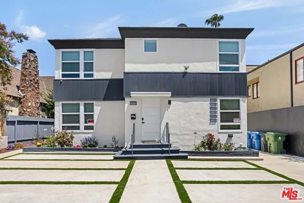 1342 S OGDEN DR