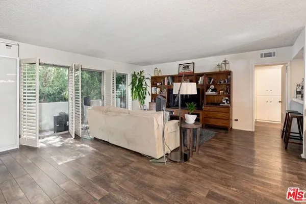 4445 CARTWRIGHT AVE 310