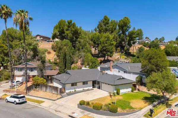 27127 GARZA DR