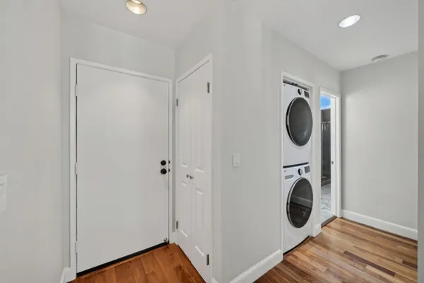 4250 EL CAMINO REAL B318