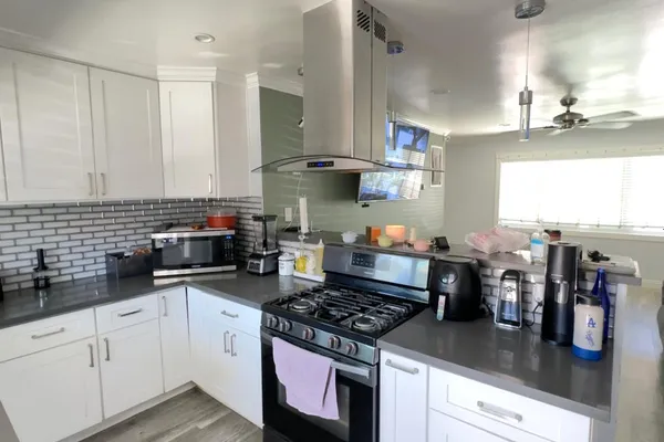 419 W KAMALA ST