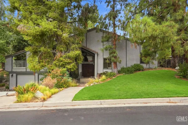 12430 CATTLE KING DR