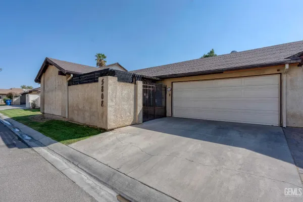 5808 CEDAR GLEN LN