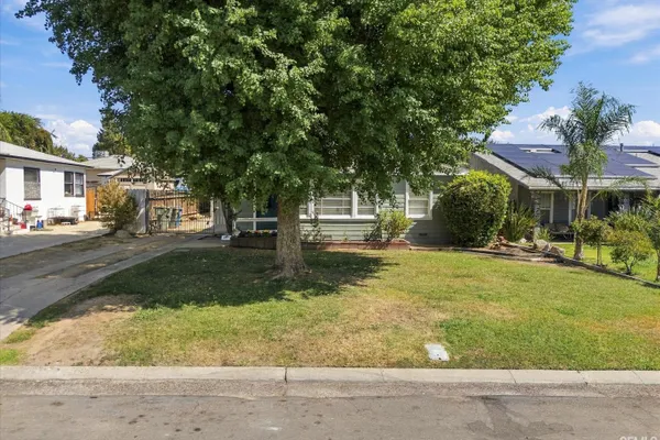 2419 LOMA LINDA DR