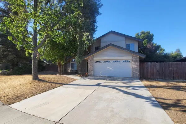 13801 LAVERTON AVE