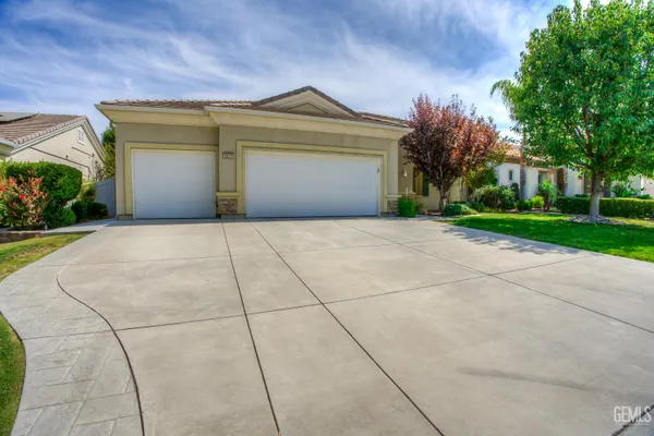 5815 CHADWICK HILLS CT
