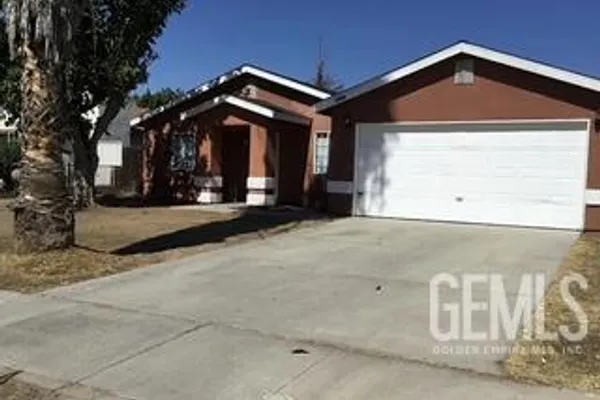 1860 PEPPER TREE CLOSE