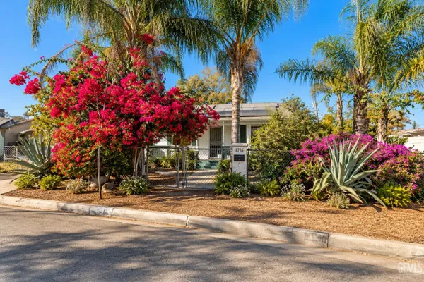 1716 ROSE MARIE DR