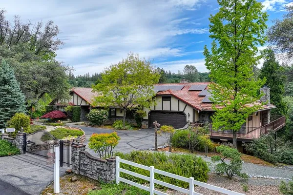 18939 MOONLIGHT CT