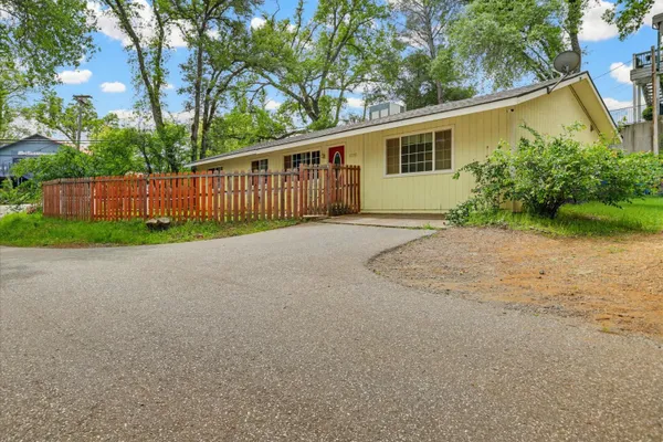 17292 PENN VALLEY DR