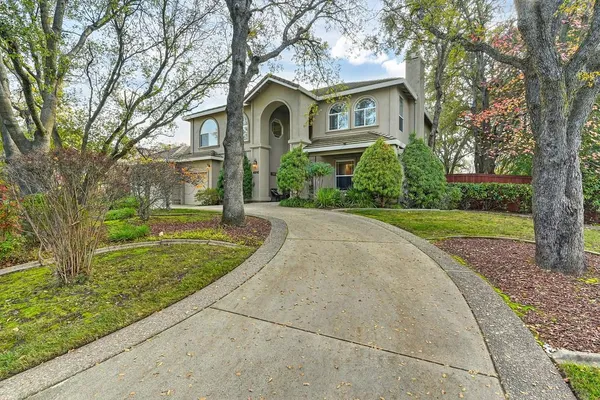 4310 ROLLING OAKS DR