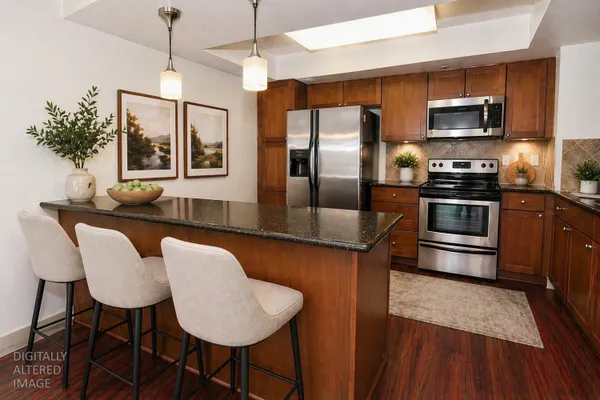 500 N ST 703