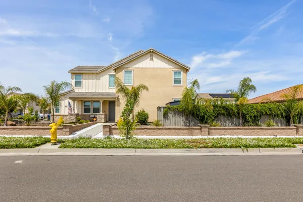 2221 MILLSAP CT