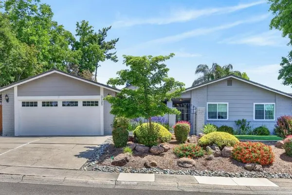 3125 CAPISTRANO WAY
