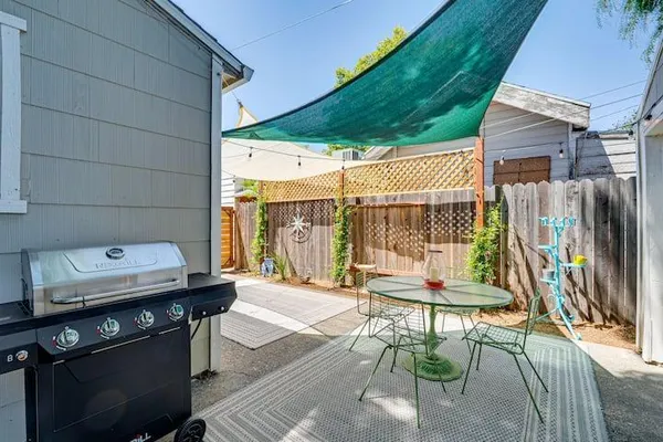 14 13TH ST
