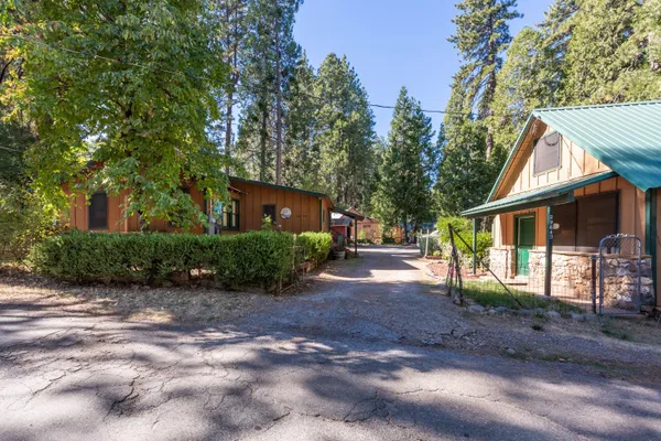 2964 FERN AVE