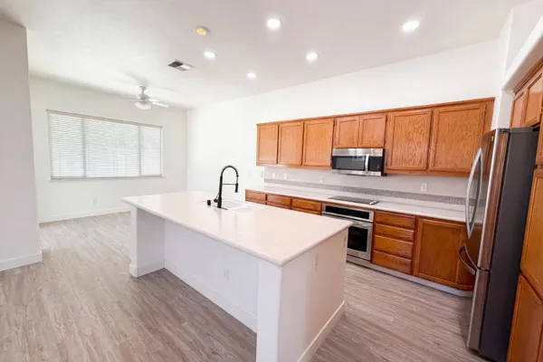 3309 MOKELUMNE CT