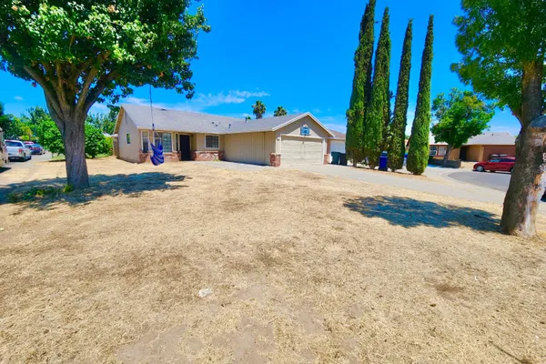 700 LACROSS CT