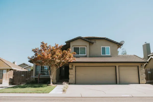 1531 CRESTWOOD DR