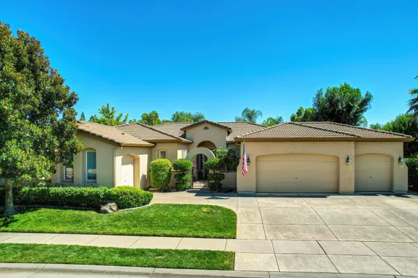 9341 COURTNEY WAY