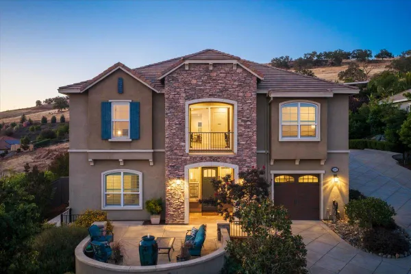 1261 CORNERSTONE DR