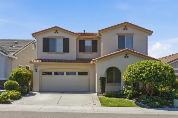 2240 RANCH VIEW DR