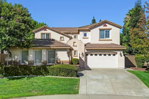 1792 SAN ESTEBAN CIR