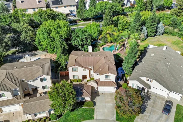 1792 SAN ESTEBAN CIR