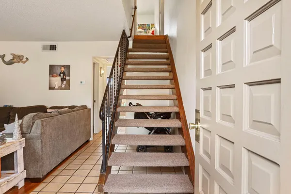 1077 RIVARA RD 210